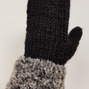 Furreal-trimmed-mitten